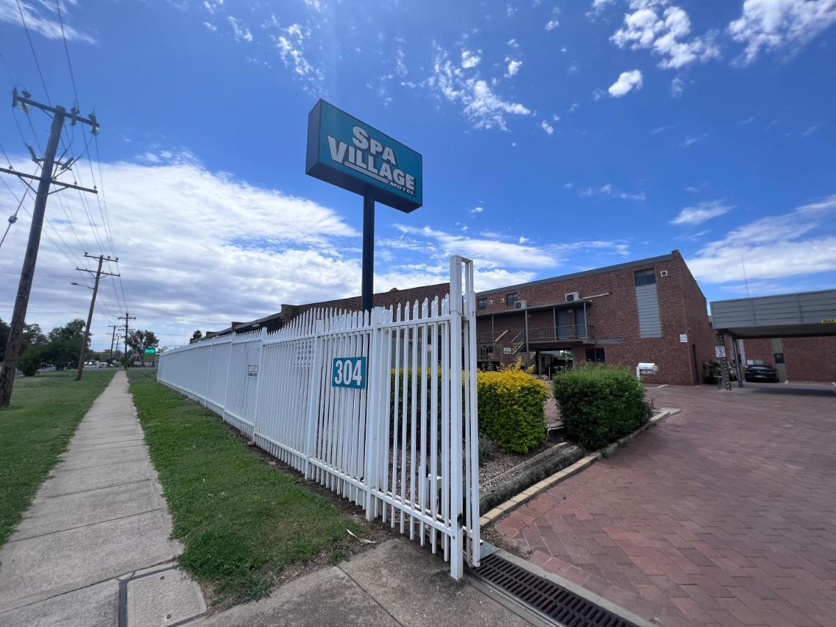 Spa Village Travel Inn Moree Exterior foto
